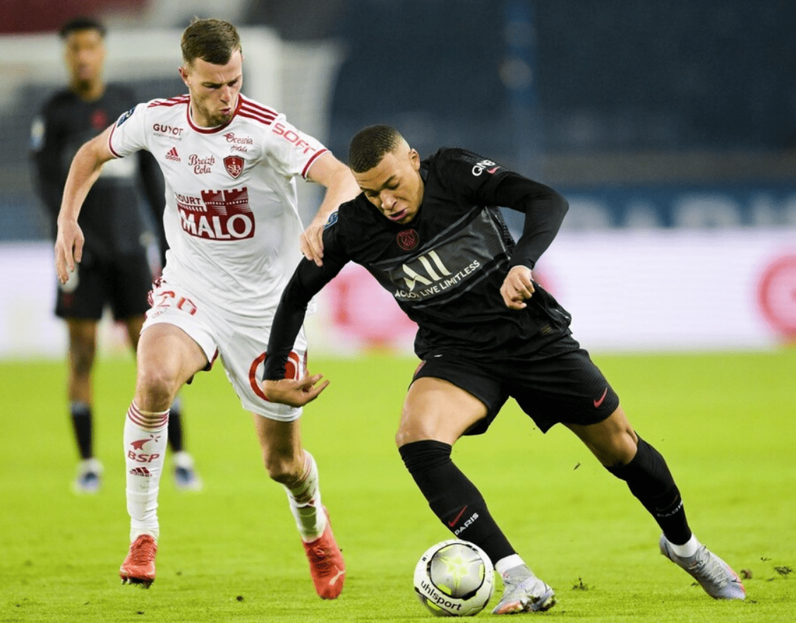 转折点！拜仁慕尼黑单刀错失；法甲今晚攻防权衡；气氛紧张；医务组通报恢复-九游体育官网